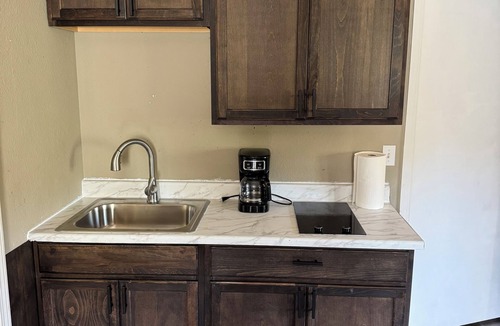 Sevierville Apartment | Cozy studio with AC, WiFi in lovely Sevierville