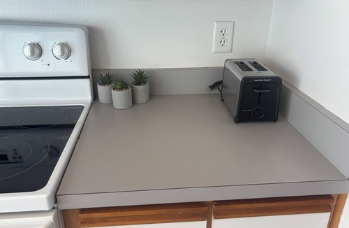 Tallahassee House | Cozy Tallahassee Townhome- Economical monthly stay - Fast WiFi