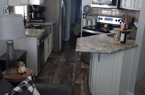 Northside House | Cozy Tiny Home near JAX airport and River City Marketplace