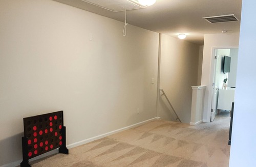 Anderson House | Cozy Townhome near Lake & Universities