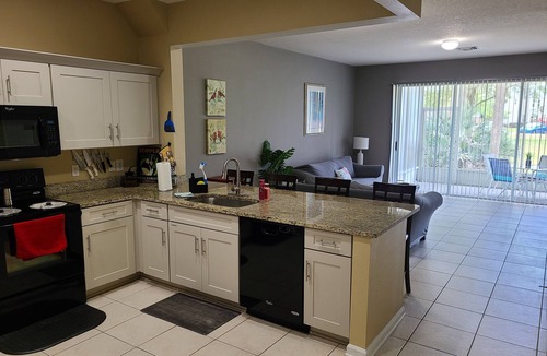 Wesley Chapel House | Cozy Townhouse 5 mins from Restaurants & Outlets, 20 mins from Downtown Tampa