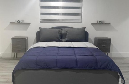 West Little Havana House | Cozy Triplex centrally located