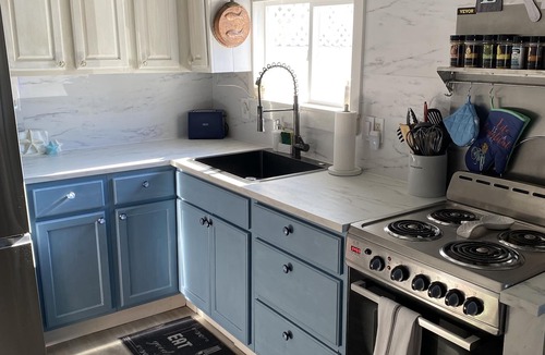 Mystic Island House | Cozy, Waterfront Cottage Near Historic Town. Hot Tub!