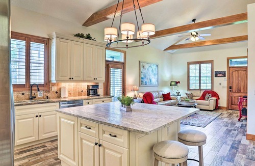 Valrico House | Cozy Valrico Home w/ Grill ~ 14 Mi to Tampa!