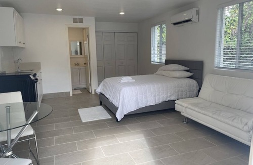Ludlam Villa | Cozy Villa