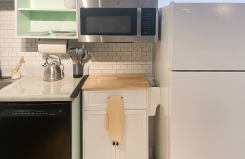 West Ashley House | Cozy West Ashley Apartment- Close to shopping and Downtown Charleston