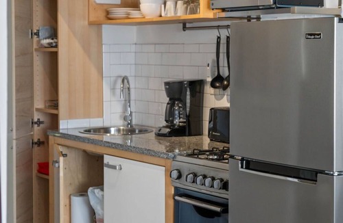 Buckhead Apartment | (CPB) World Cup Studio Ideal for Couples or Small Groups