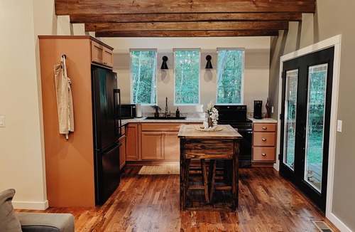 Spencer House | Crane's Cabin at Fall Creek Falls State Park- Outdoor Bathtub, Fireplace