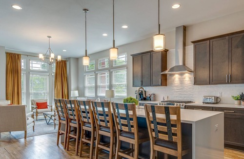 Hadley - Washington House | Crave Escape - Private Rooftop&Hot Tub - Midtown