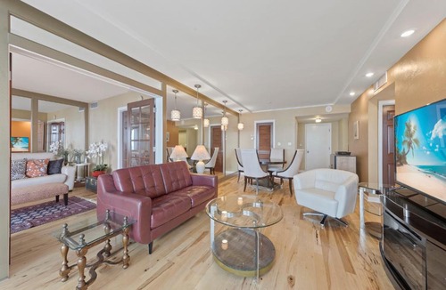 South Island Apartment | Creciente 515, 1 Bedroom, Gulf Front, Elevator, Heated Pool, WiFi, Sleeps 2