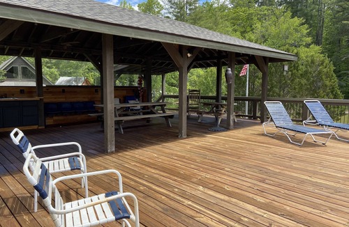 Tiger House | Creekside Cabin on Beautiful Lake Burton - see recent updates!