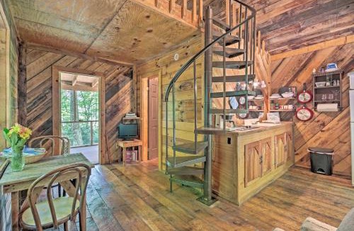 Barnardsville House | Creekside' Cabin w/Deck in Pisgah Forest!
