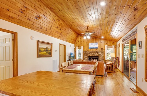 McCaysville House | Creekside Getaway – located in McCaysville, GA.