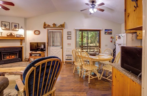 Sautee Nacoochee Cottage | Creekside Haven - 10% OFF or 4th Night Free - Ask for details!