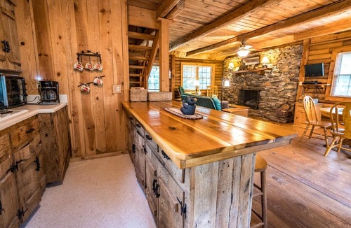 Kyle Villa | Creekside Hideaway Rustic Cabin - Secluded, Creekside Family Cabin