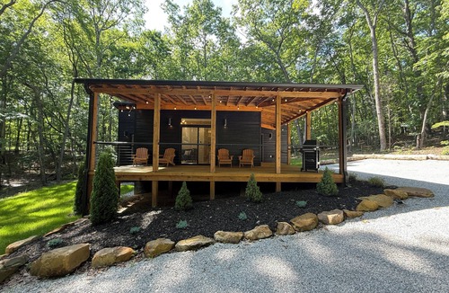 Sewanee House | Creekside Nook in Sewanee