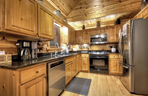 McCaysville Cabin | Creekside Soaks, Swimming Hole Splashes, & a Hidden Waterfall - The Overlook on Fightingtown