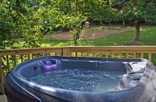 Almond Cabin | Creekside Tiny Cabin w/Hot Tub, Firepit, Pet Friendly, Near NOC, Tsali & Dragon