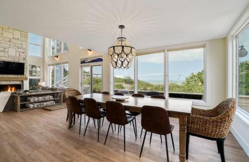 Crescent Beach House | Crescent Lookout Oceanfront with panoramic views