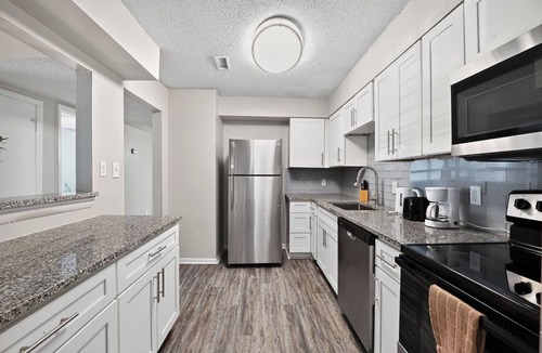 Marietta Apartment | Crest at East Cobb 1830 Sleek & Cozy 2Bd 2Bt