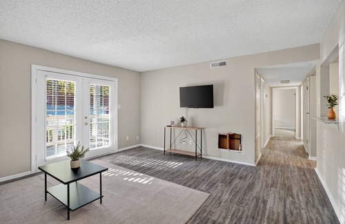 Marietta Apartment | Crest at East Cobb 1830 Sleek & Cozy 2Bd 2Bt