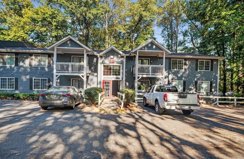 Marietta Apartment | Crest at East Cobb 1830 Sleek & Cozy 2Bd 2Bt