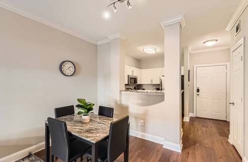 Old Fourth Ward Apartment | Crest at Midtown 1323 l 1 Bedroom 1 Bath