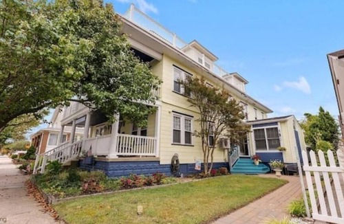 Wildwood Crest Apartment | Crocus by the Sea Charming 3 bedroom 5 minute walk to free beach pet friendly