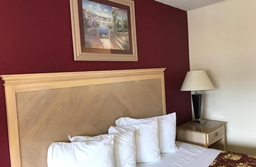 Galloway Hotel | Crystal Inn and Suites