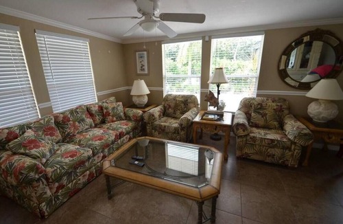 East Naples House | Crystal Palms on salt water canal, lots of wildlife, large private heated pool