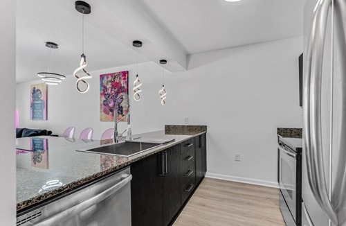 Brickell Condo | Curated Sky Abode: Ocean & City views, Sleeps 6