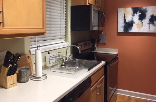 Virginia Highland Condo | Cut,Clean, Affordable! Virginia Highlands, Ponce City Market, Beltline Location