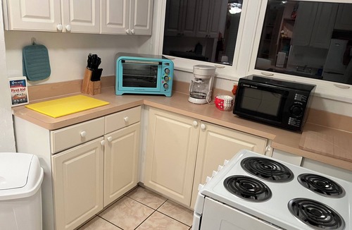 East Daytona Apartment | CUTE STUDIO with PRIVATE BALCONY! And SPECTACULAR OCEAN -A1A- HARDROCK -VIEWS!