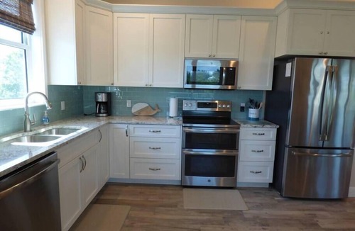 Placida House | Cuttlefish Cottage: Beautiful home with great beach views!