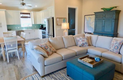 Placida House | Cuttlefish Cottage: Beautiful home with great beach views!