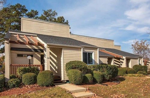 Villa Rica Condo | CW Villas at Fairfield | Balcony Queen Studio