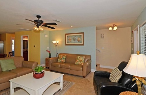 Miramar Beach House | Daily Activities Included🚤🎣👙| PRIVATE BEACH, Spacious Beachfront Townhouse☀️⛱🌊