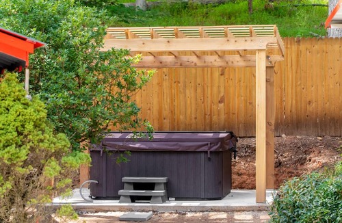 Bent Creek House | Daltuns Ranch with Hot Tub Game Room Firepit Family Friendly