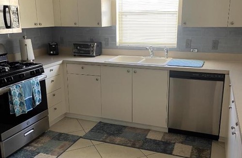 Bonnybrook Villa | Danbury - Courtyard Villa By Lake SumterVillagepeople