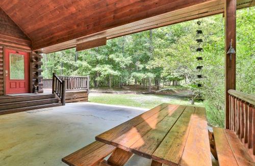 Mineral Bluff House | DANCING BEARS CABIN - Secluded 3-Bedroom, 3.5-Bath Luxury Cabin with Hot Tub