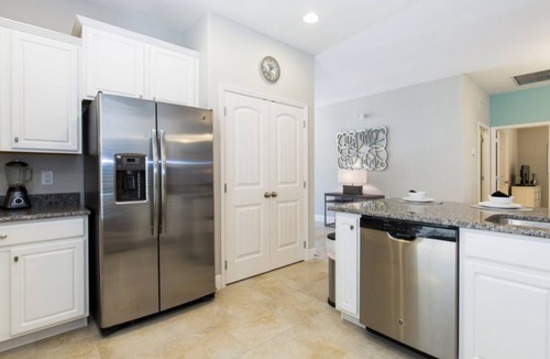 Loughman Villa | Davenport Villa - Stay10 - Parking - Pool - HotTub
