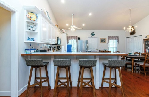 Edisto Island House | Dawhoo Dreams | 4BR/3BA Edisto Beach Vacation Rental – Walk to Beach, Dining & More