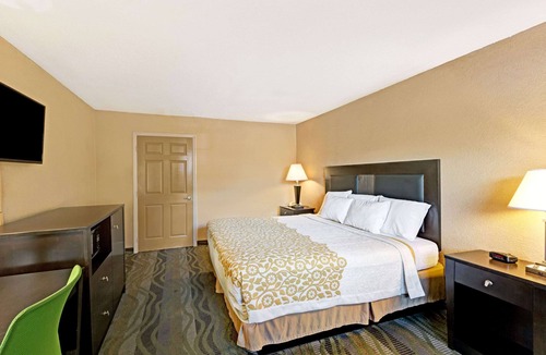 Cherokee Hotel | Days Inn by Wyndham Cherokee Near Casino