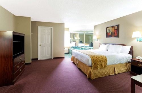 Dahlonega Hotel | Days Inn by Wyndham Dahlonega University Area