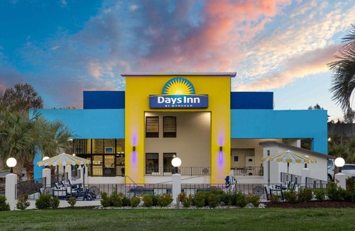 Ladson Hotel | Days Inn by Wyndham Ladson Summerville Charleston