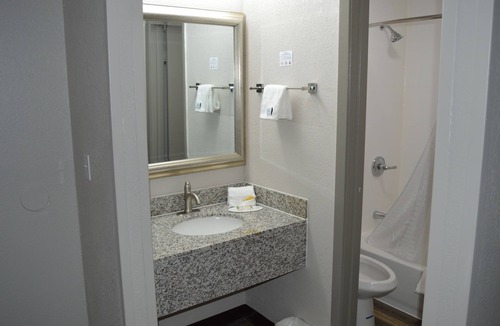 Marietta Hotel | Days Inn by Wyndham Marietta-Atlanta-Delk Road