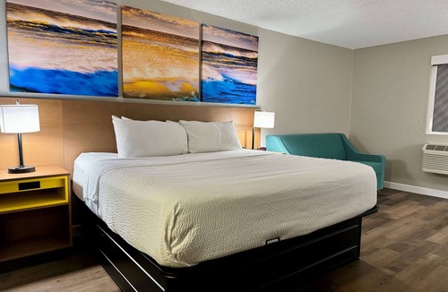 Sarasota Hotel | Days Inn by Wyndham Sarasota I-75
