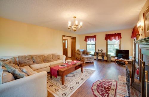 Dayton House | Dayton Home w/Pool & Deck on 37 Private Acres!