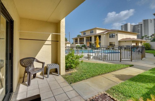 Daytona Beach Apartment | Daytona Beach Shores Condo Rental Walk to Beach!