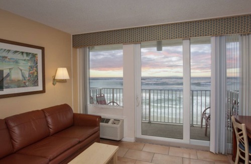 South Peninsula Historic District Villa | Daytona Beach-nHarbour Beach Resort